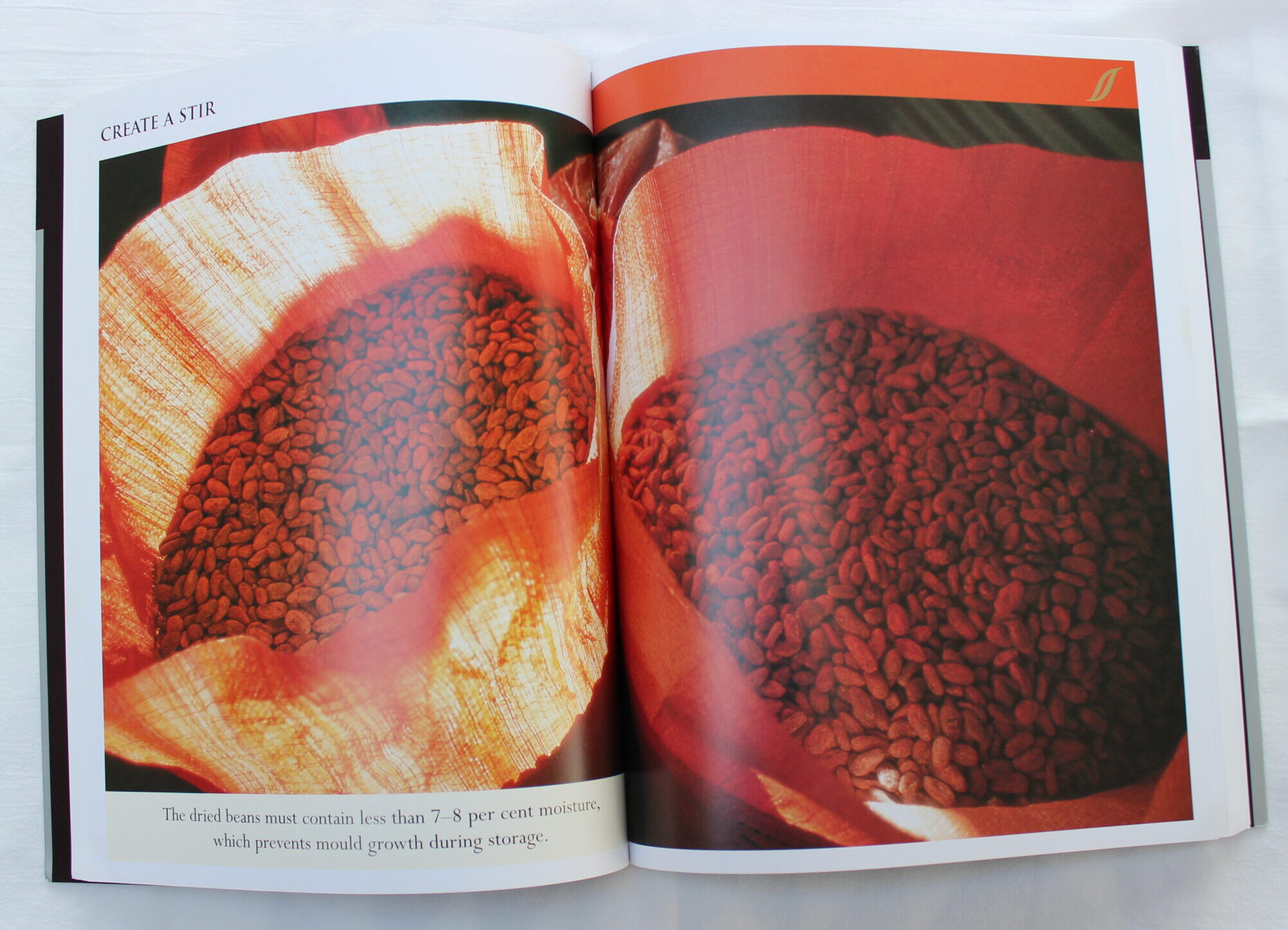 Green and Black's" Chocolate Recipes: From the Cacao Pod to Muffins, Mousses and Moles